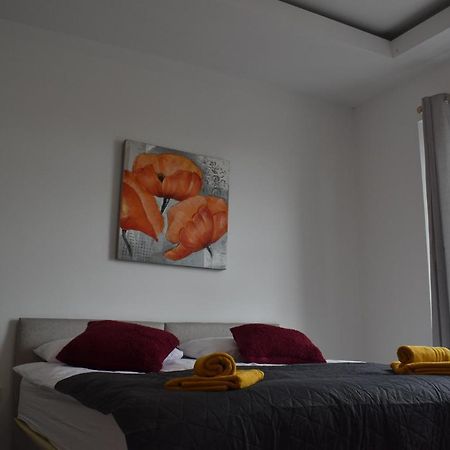 Celyn Room Денби Екстериор снимка