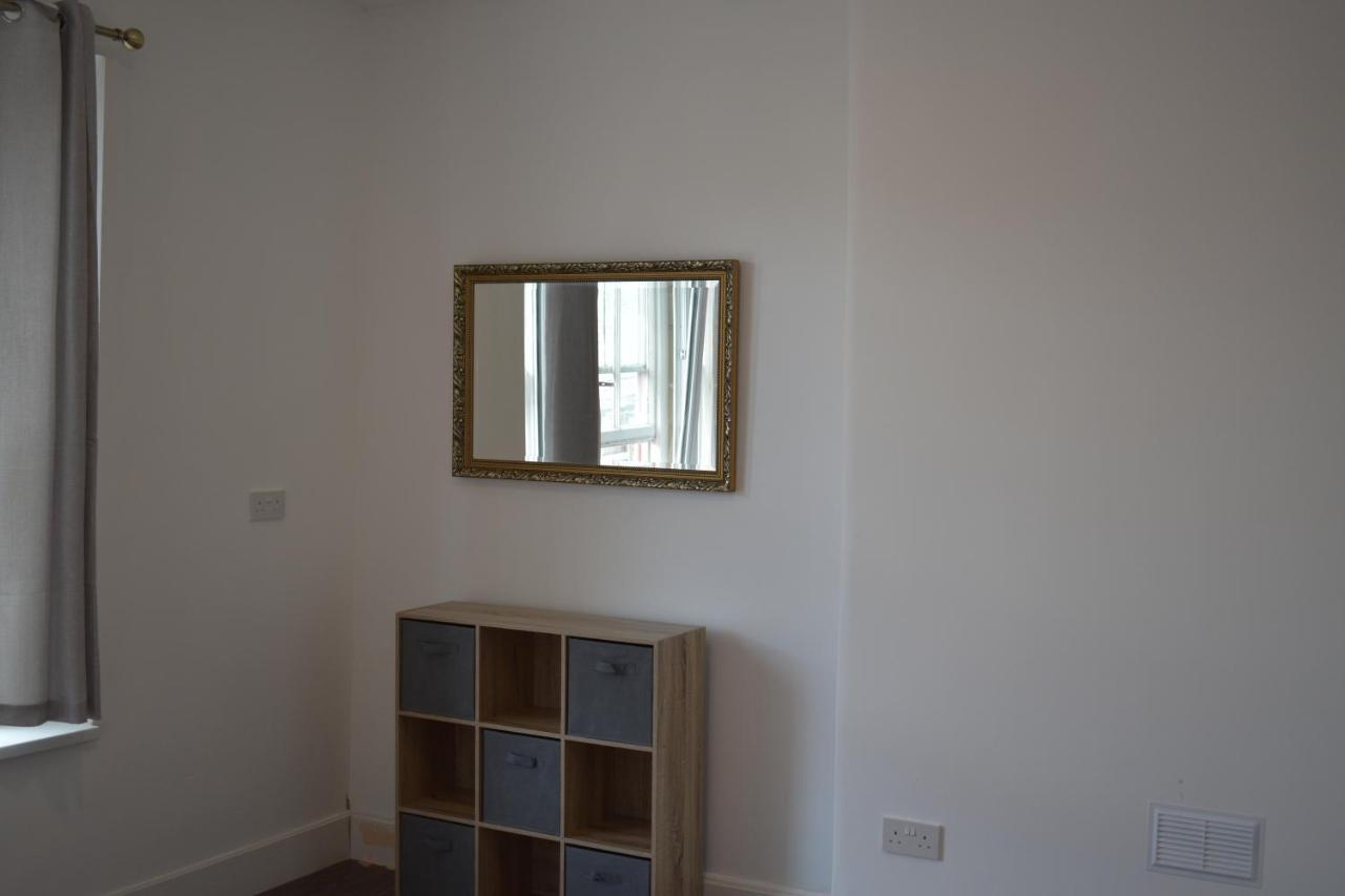 Celyn Room Денби Екстериор снимка